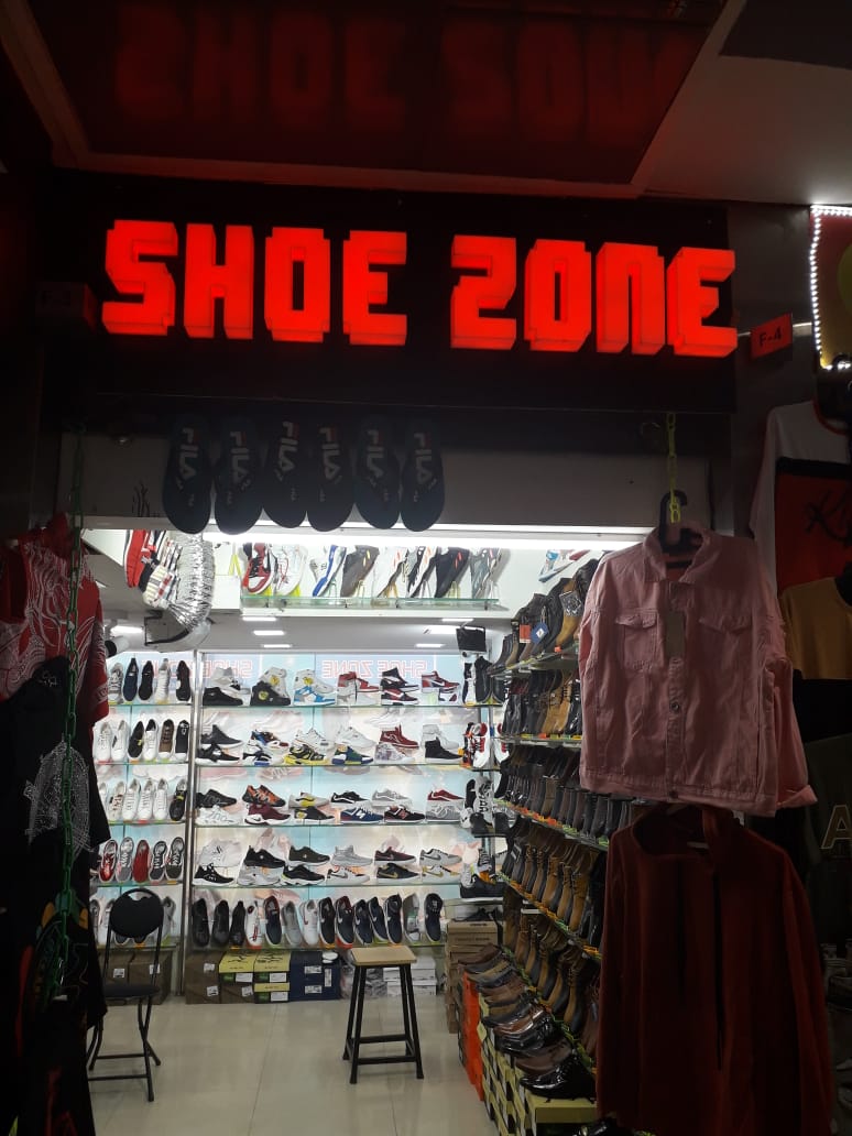 shoe zone the square