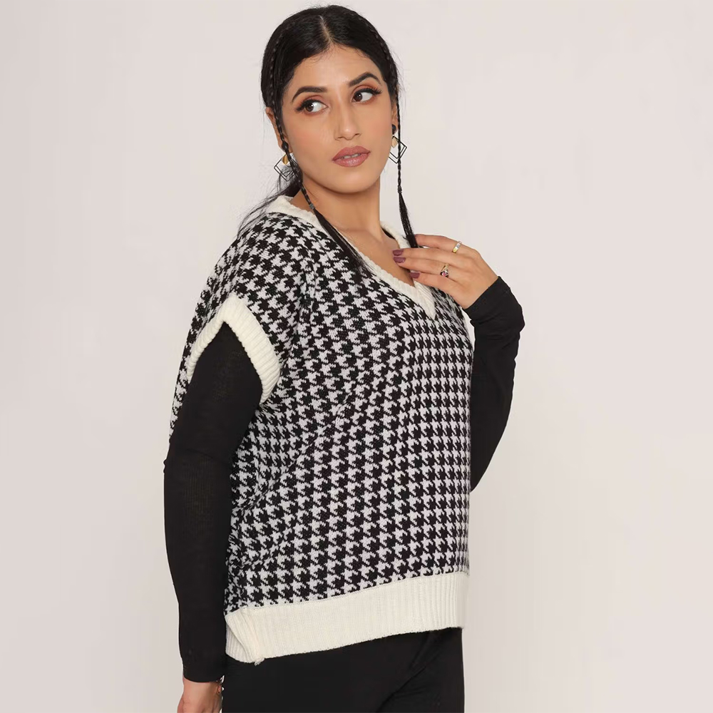 Stylish Oversized Drop Shoulders B And W Woollen Sweater Vest