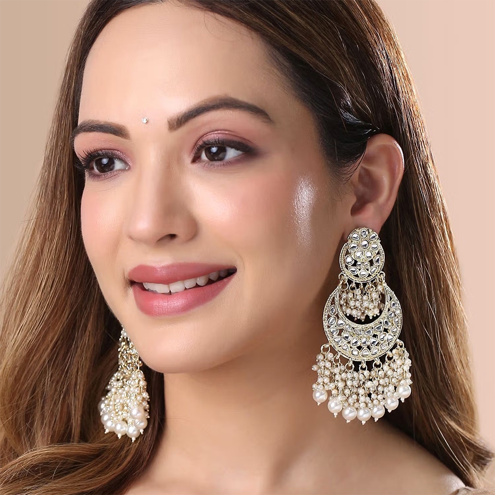 Gold-Plated Kundan Studded Chandbalis Earrings