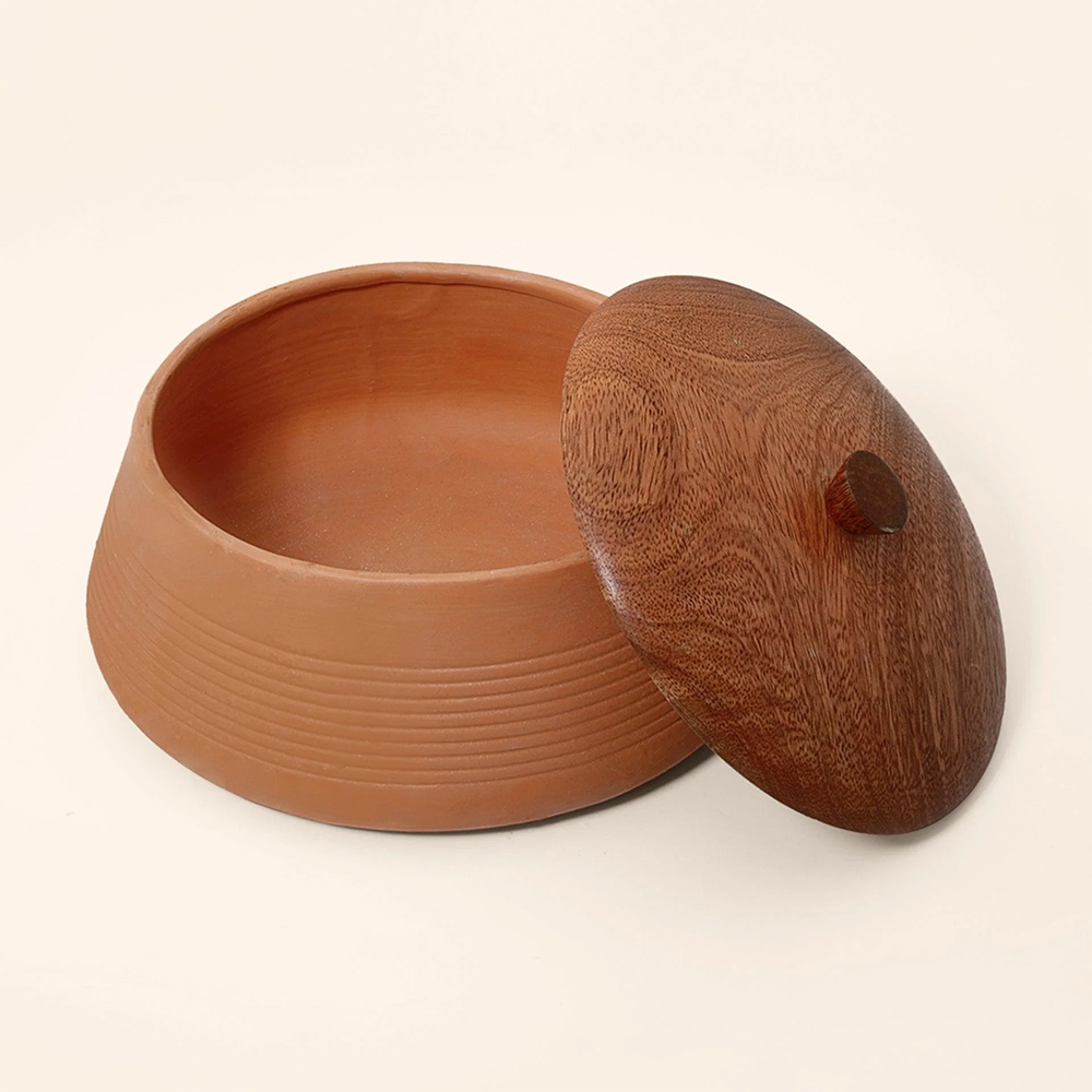 terracotta curd setter with wooden lid- large