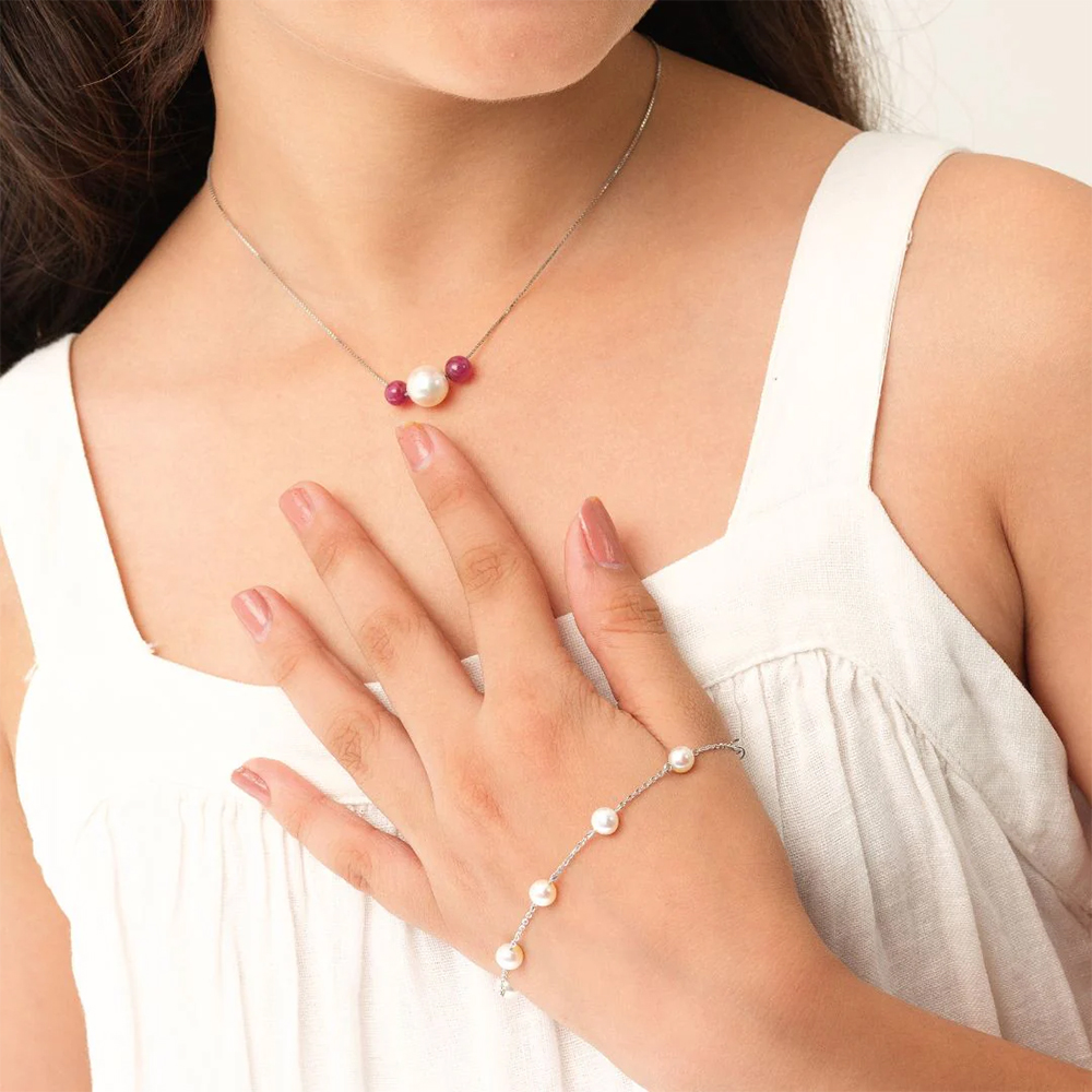 Beyond Pearls Single Line Elegance in White Pearl Bracelet