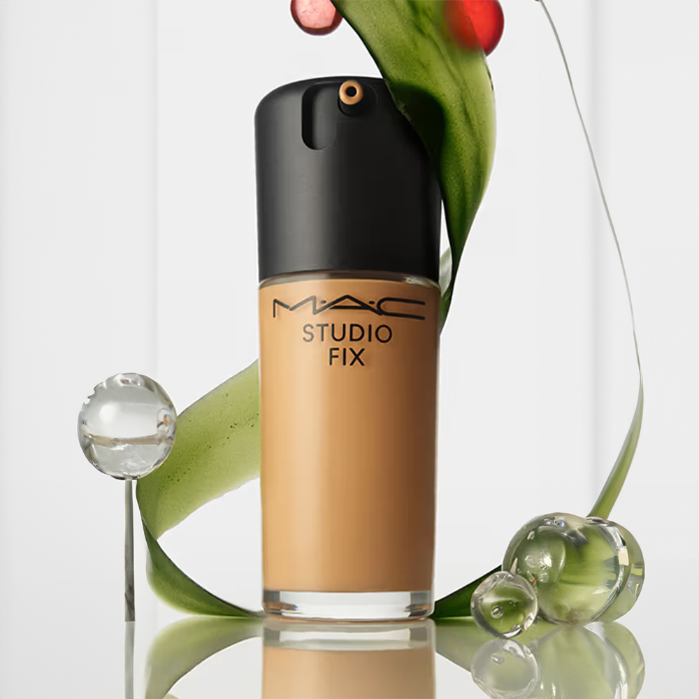 M.A.C Studio Fix Fluid SPF 15 Mini Soft Matte Foundation With Hyaluronic Acid - NC15