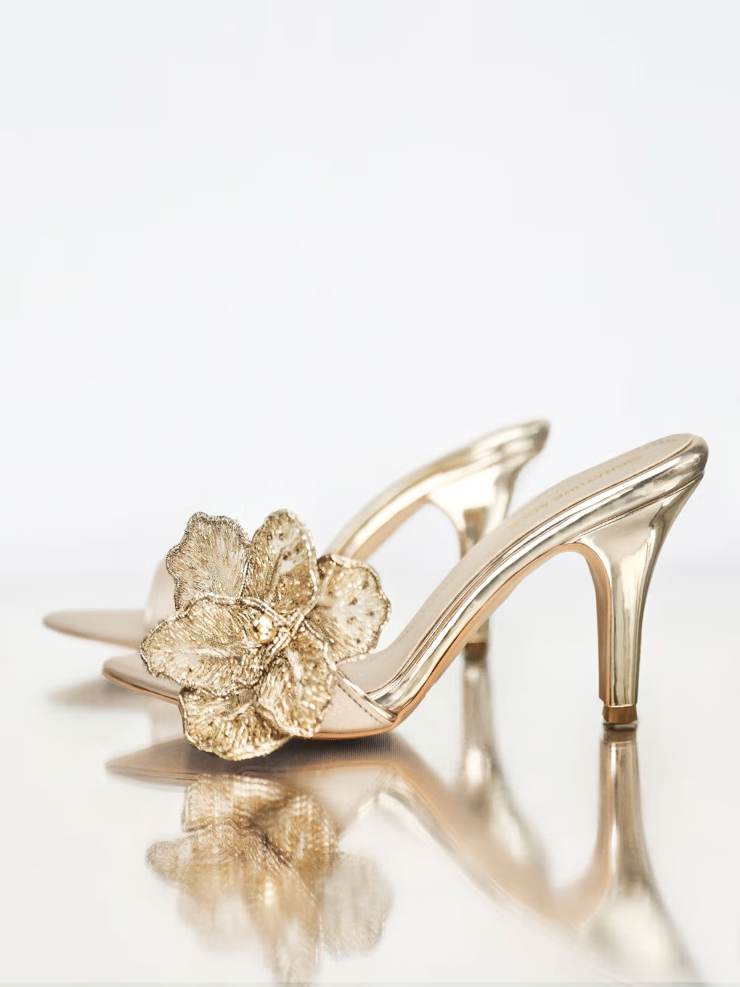 Signature Sole Gold Pointed Toe Heels for Women