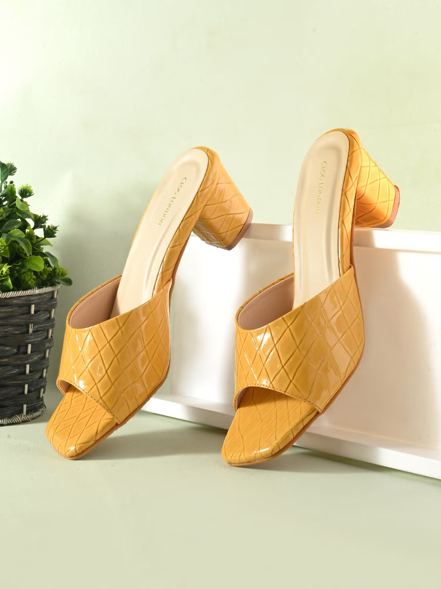 CLOG LONDON Yellow Comfortable Heel Sandals