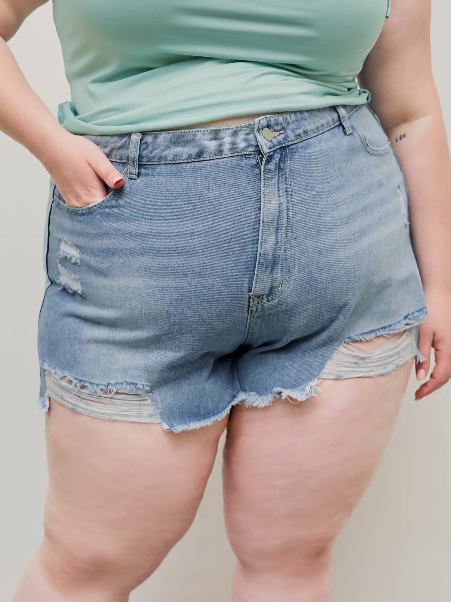 Cider Tassels Ripped Pocket Jean Shorts Curve & Plus