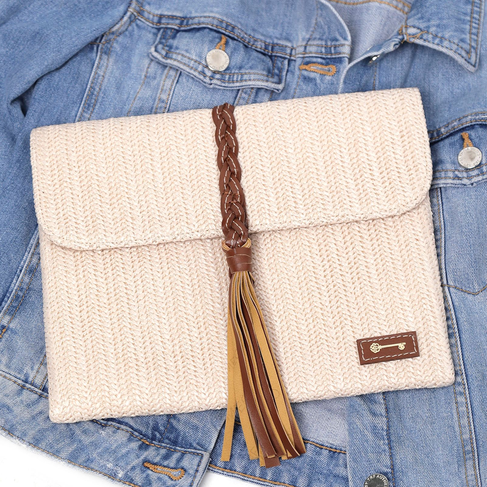 Mistrose White Raffia Weave Pouch Bag
