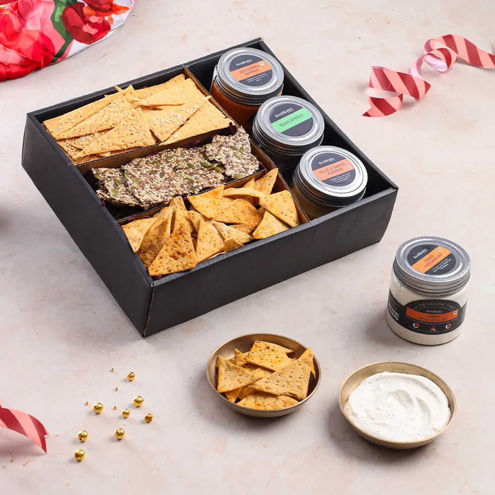 Mediterranean Chip & Dip Box