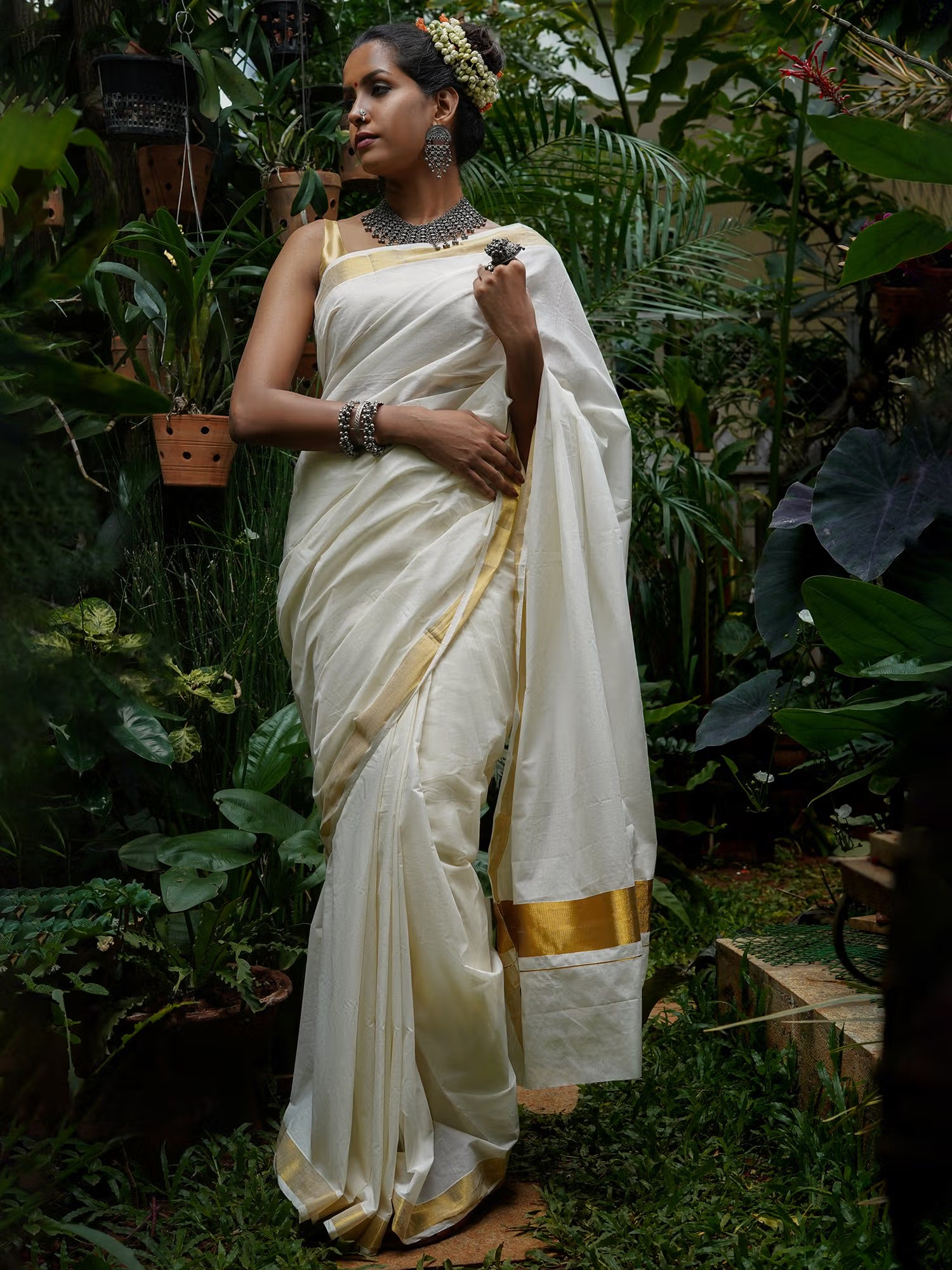 Kalyani White and Gold Kerala Cotton Kasavu Saree with Unstitched Blouse