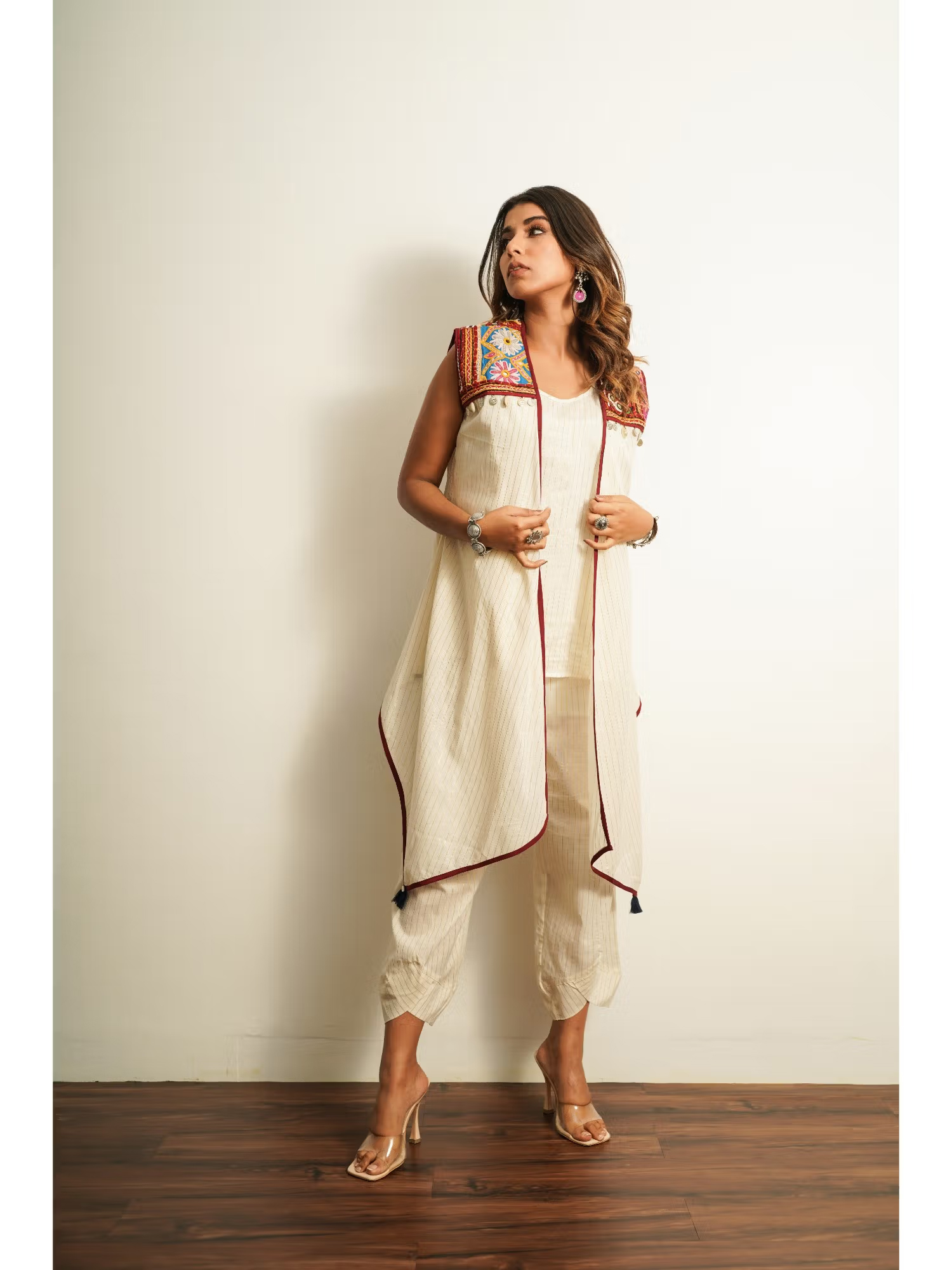 Keva Clothing Top With Pants And Cape (Set of 3)