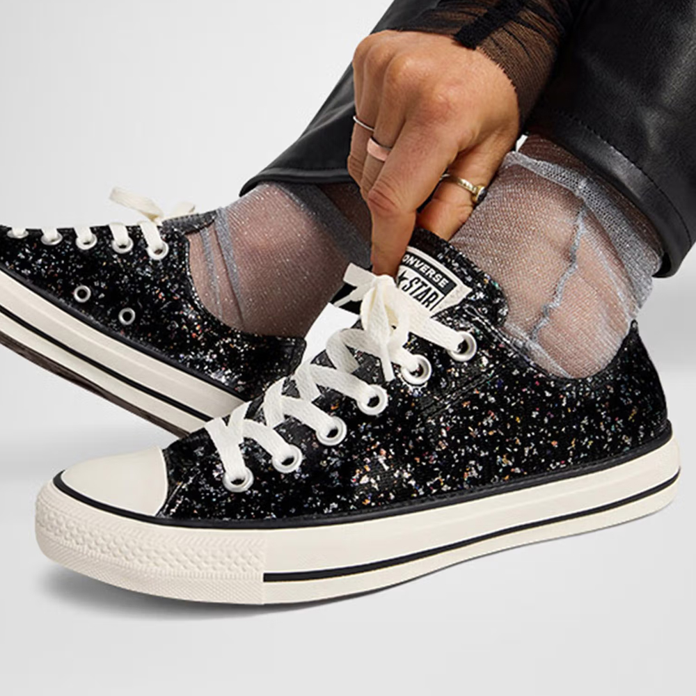 Converse Women Chuck Taylor All Star Glitter Low top Sneakers