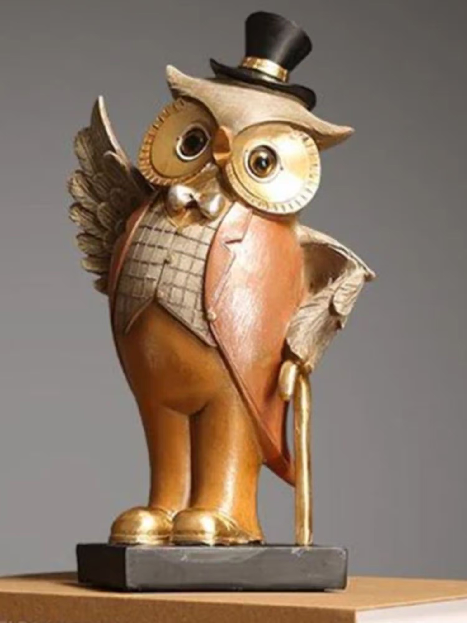 Smokey Cocktail Charming Owl Decorative Piece Brown