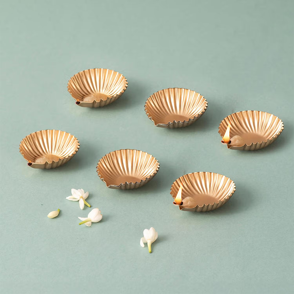 Nestroots Gold Metallic Design Diyas