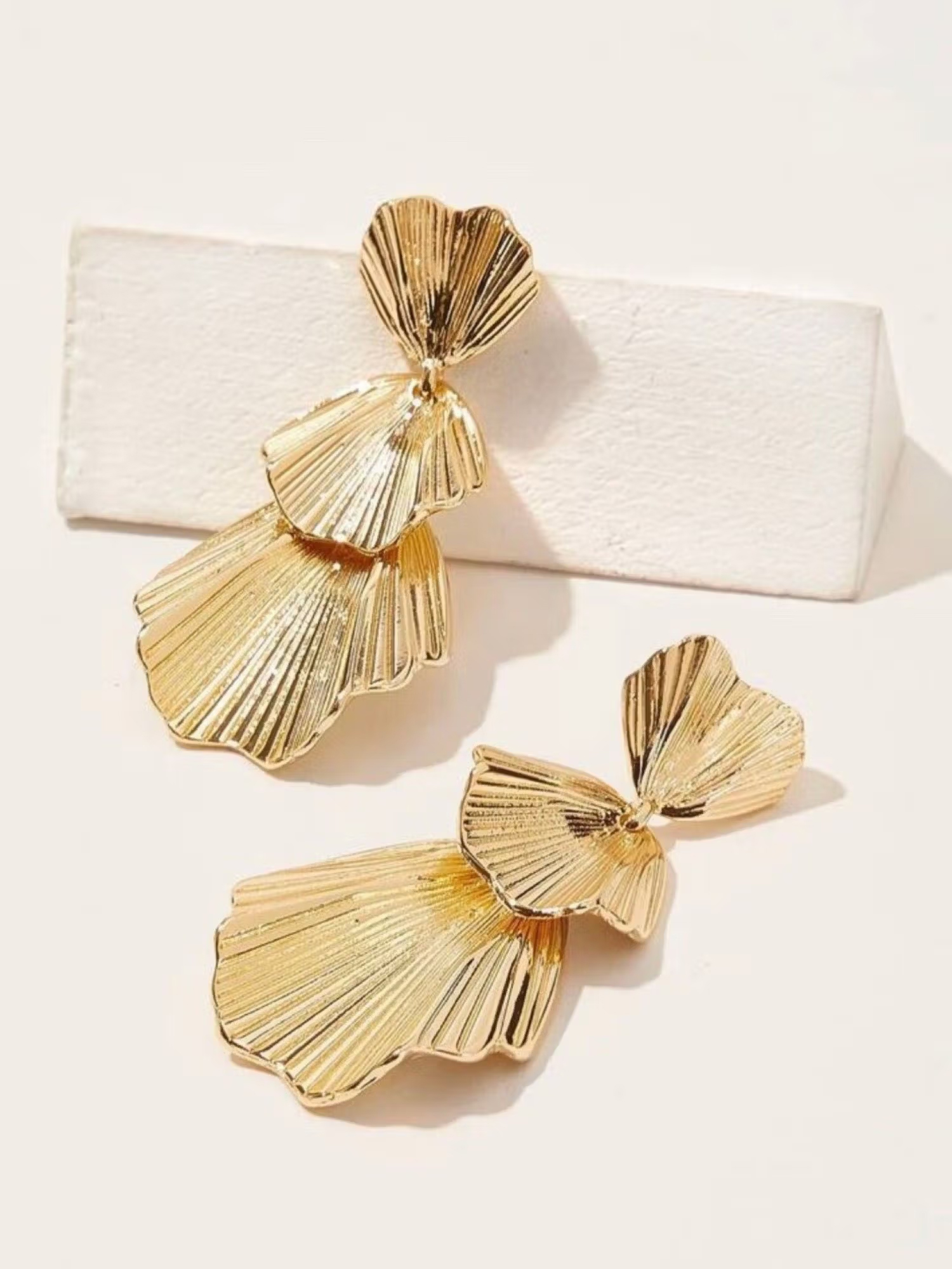 OOMPH Gold Tone Ribbed Retro Vintage Layer Petal Leaf Party-Wear Drop Earrings