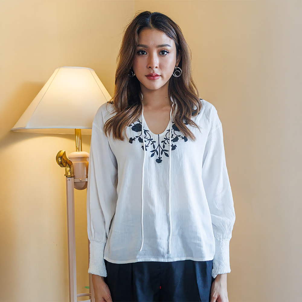 Zink London Womens White Embroidered Basic Top