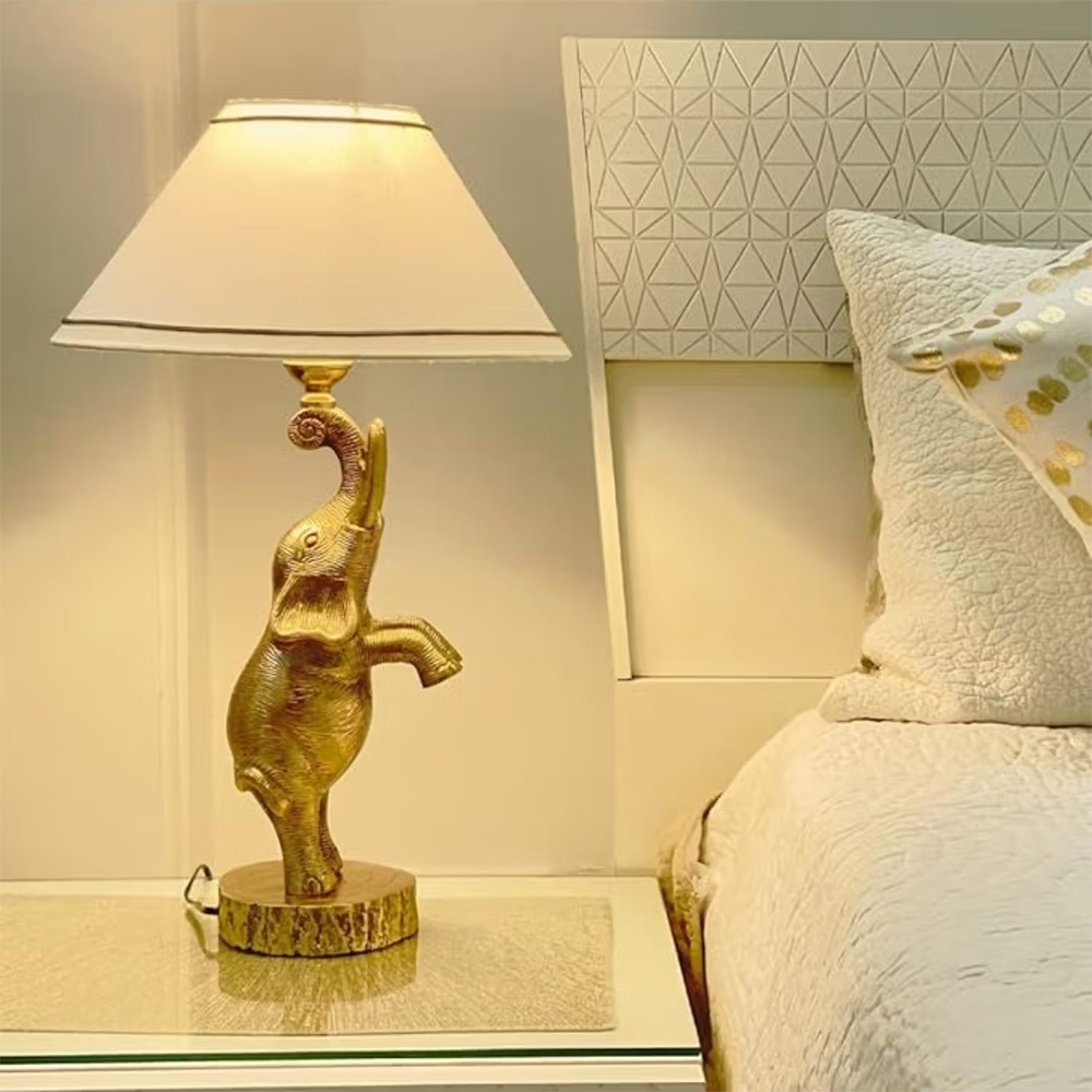 CasaGold Antique Brass Finish Metal | Design Elephant | Table Lamp
