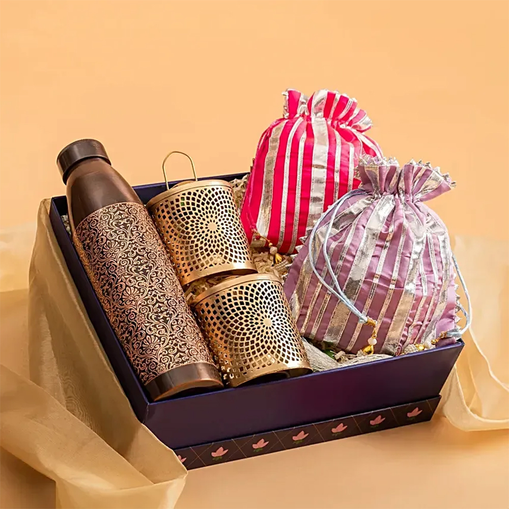 Love Gesture Diwali Gift Hamper by FNP
