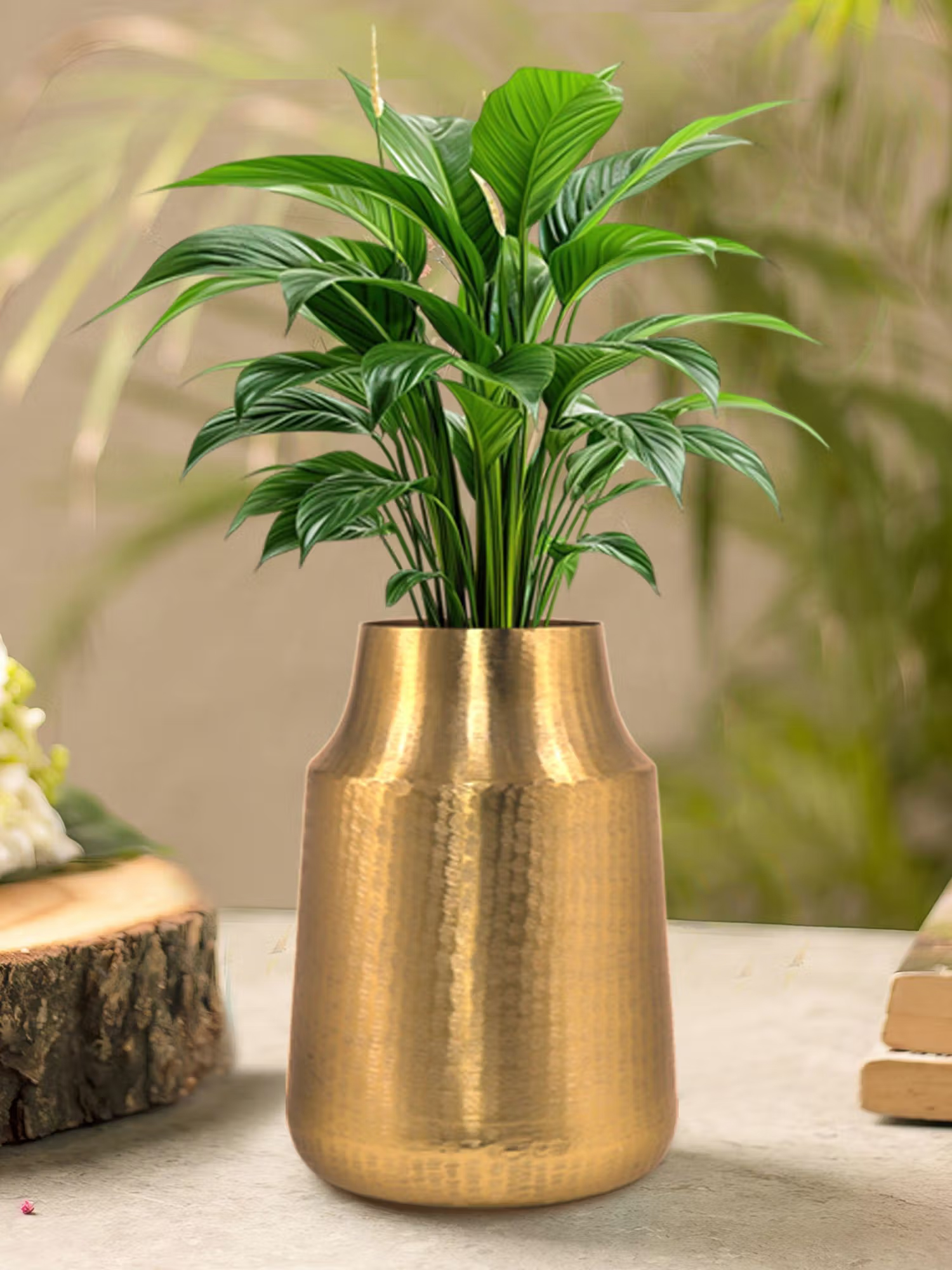 Metalsmith Iron Metal Shiny Gold Hammered Flower Vase For Home Decor