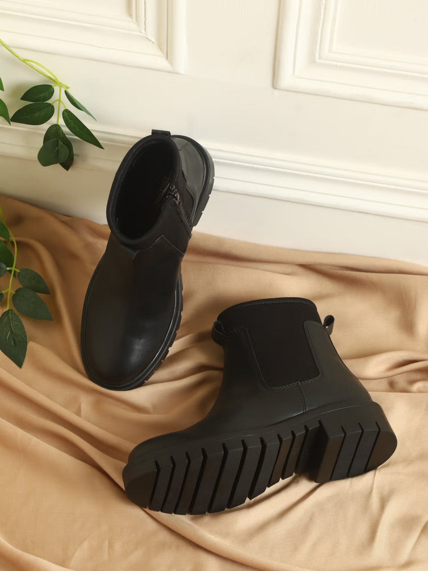 Truffle Collection Black Solid Casual Boots