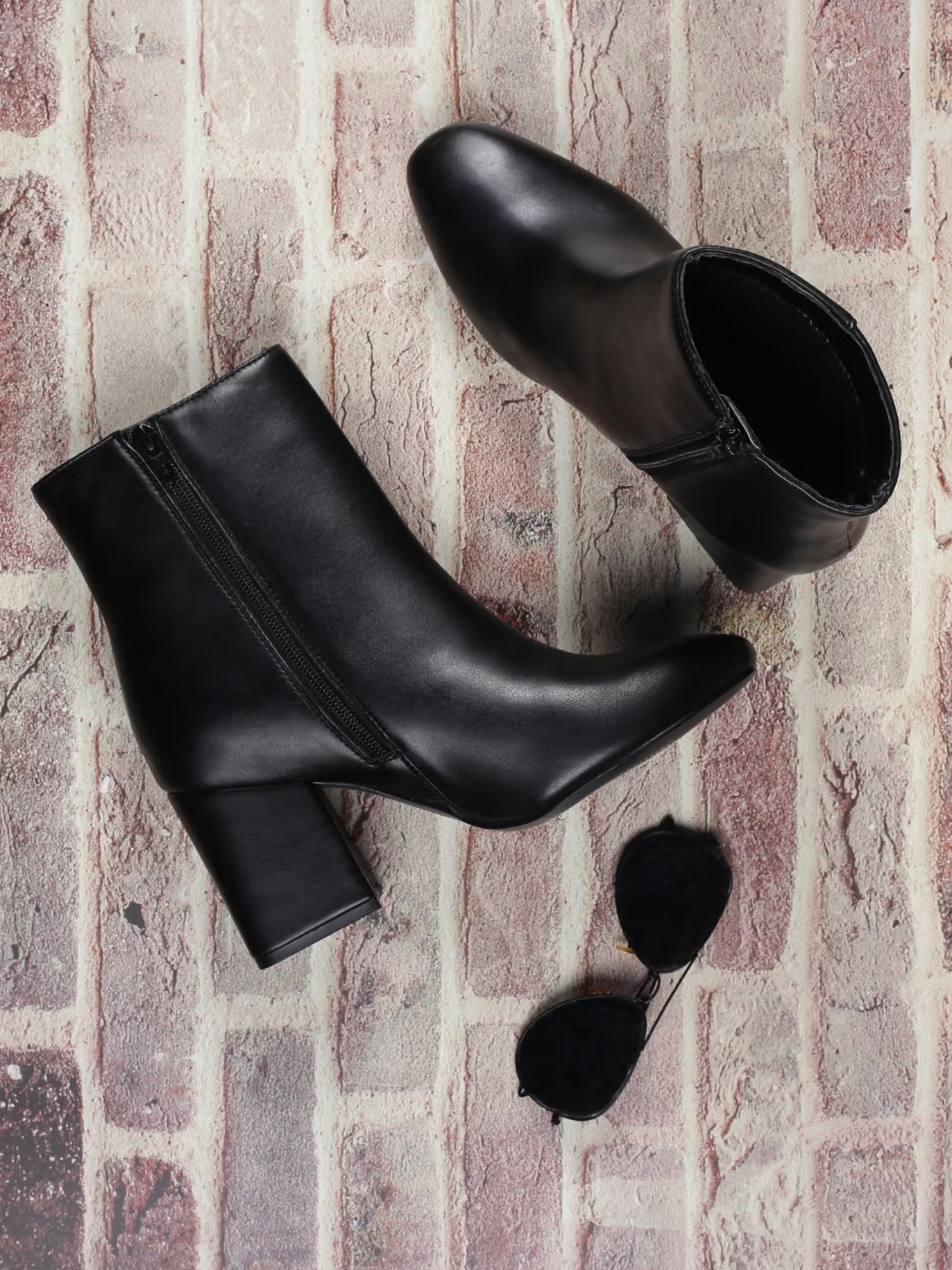 Monrow Solid Black Block Boots