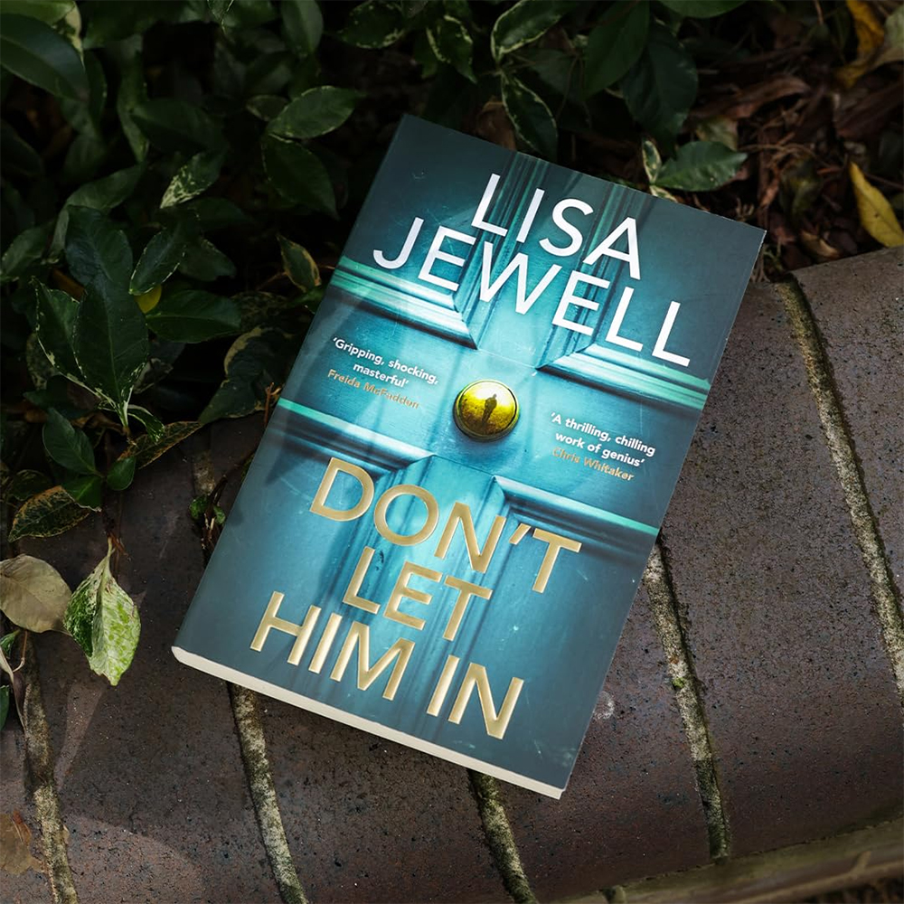 Don’t Let Him In By Lisa Jewell
